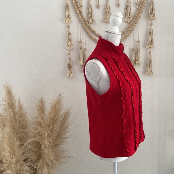 Coldwater Creek red wool vest ruffle detail Christmas holiday winter layer small - Picture 10 of 16